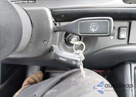 1985 Porsche 944 z USA, uszkodzony, nr VIN WP0AA0948FN452264